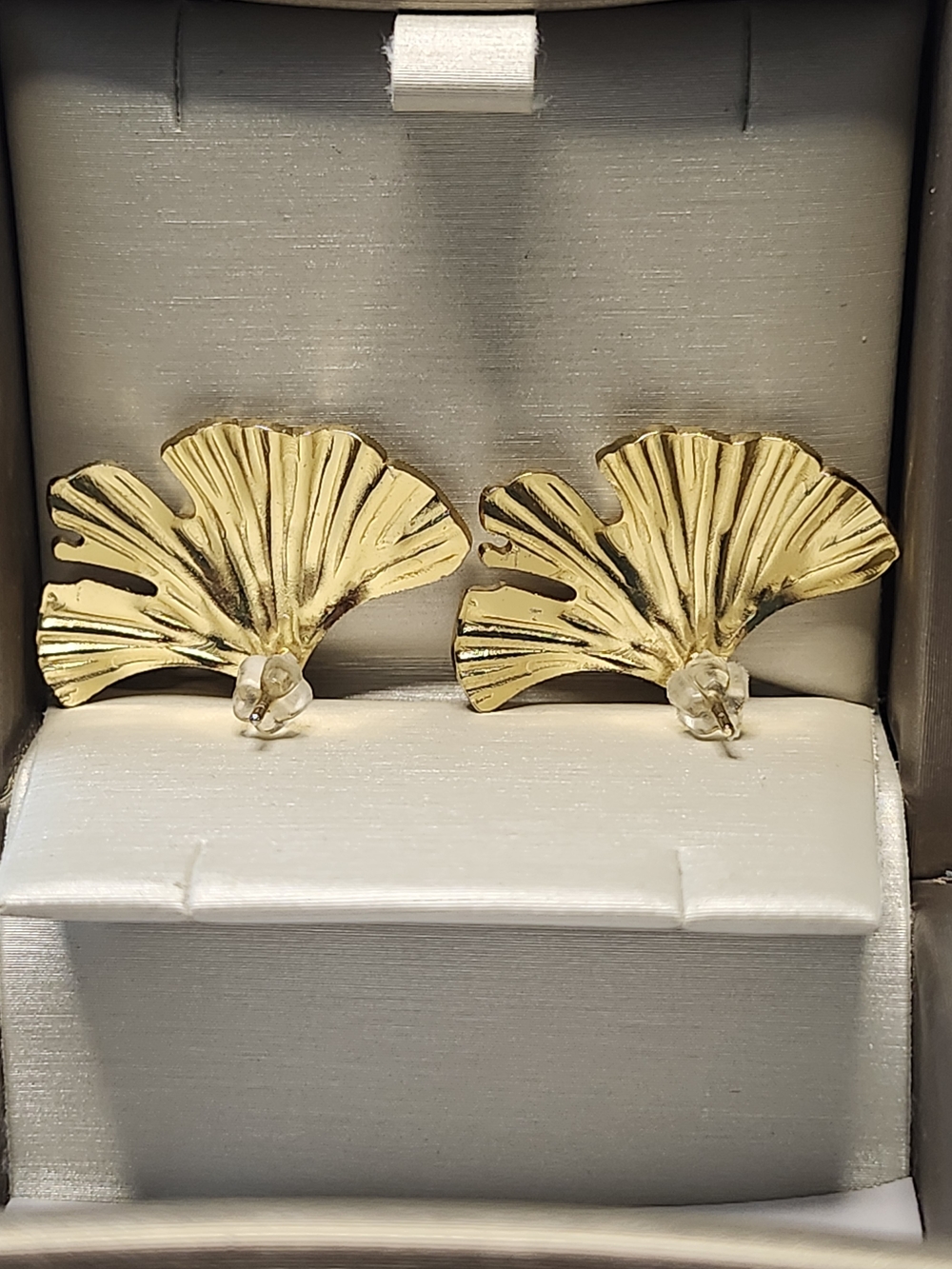 Gold Tone Ginkgo Leaf Women's Stud Earrings 3cm By 2cm